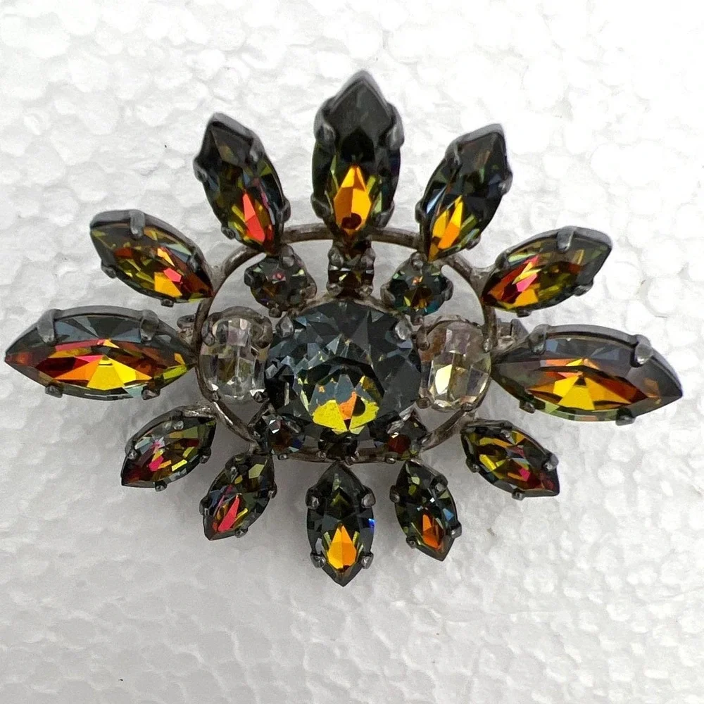 Vintage  Watermelon Rhinestone Brooch Pin Faceted Sunburst Silver‎ Tone